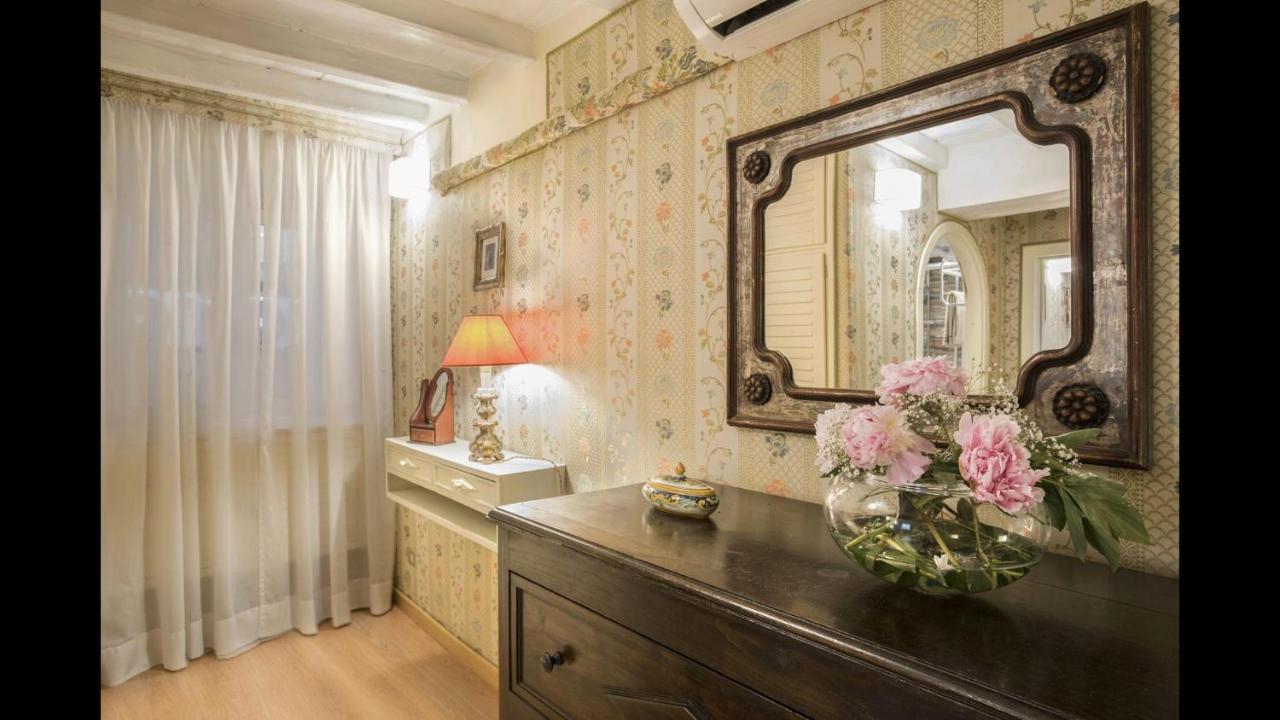 Trevinestrome - Exclusive Trevi Fountain View Apartment Eksteriør billede