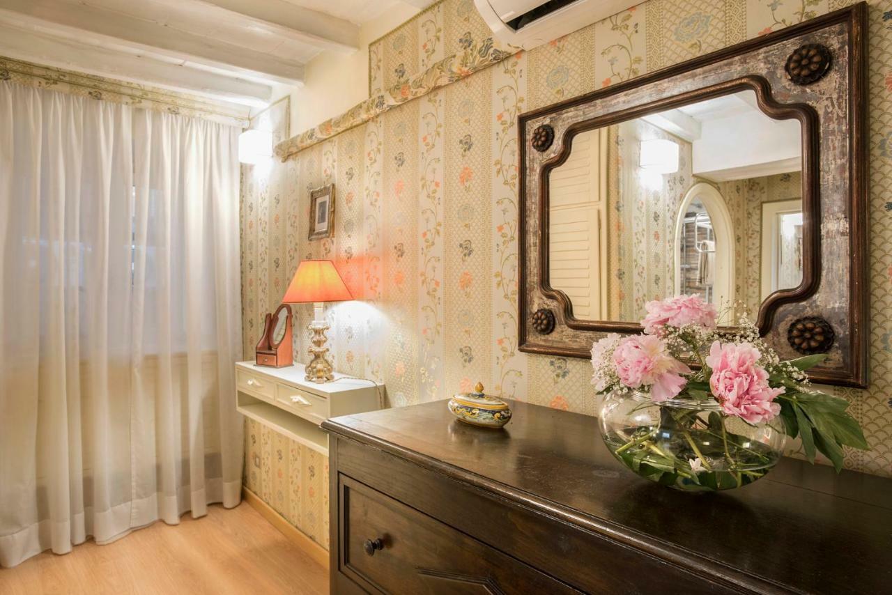Trevinestrome - Exclusive Trevi Fountain View Apartment Eksteriør billede